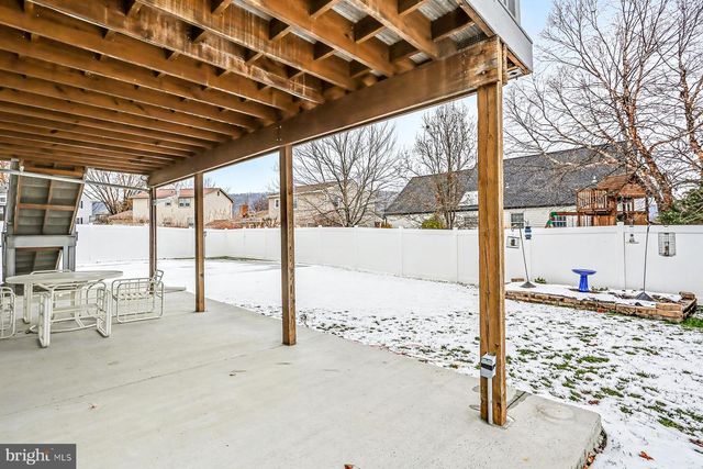 2028 MT VERNON CIR, Harrisburg, PA 17110