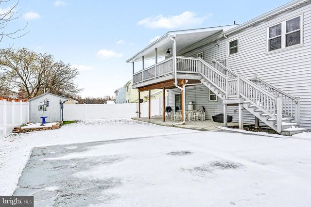 2028 MT VERNON CIR, Harrisburg, PA 17110