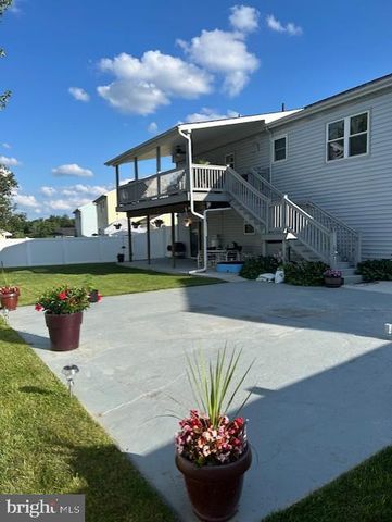 2028 MT VERNON CIR, Harrisburg, PA 17110