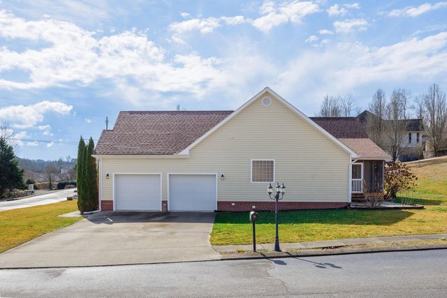 331 Harvest Court, Soddy Daisy, TN 37379