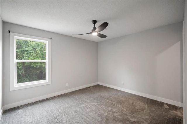 3101 SW Arbor Tree Drive, Lee's Summit, MO 64082