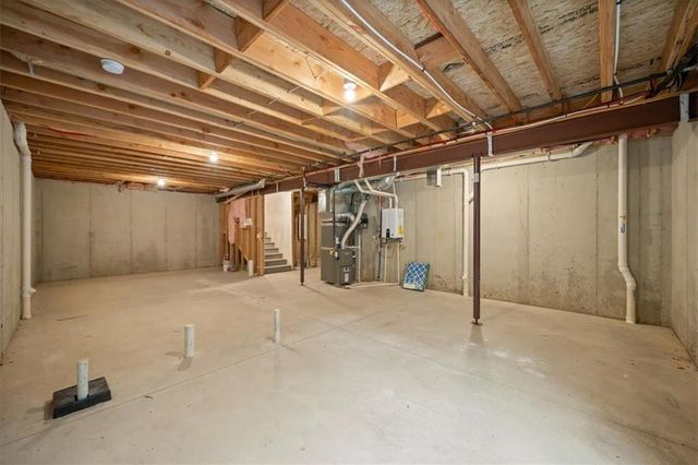 3101 SW Arbor Tree Drive, Lee's Summit, MO 64082