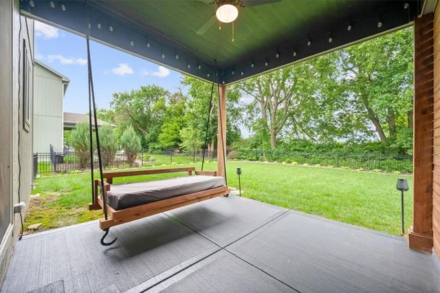 3101 SW Arbor Tree Drive, Lee's Summit, MO 64082