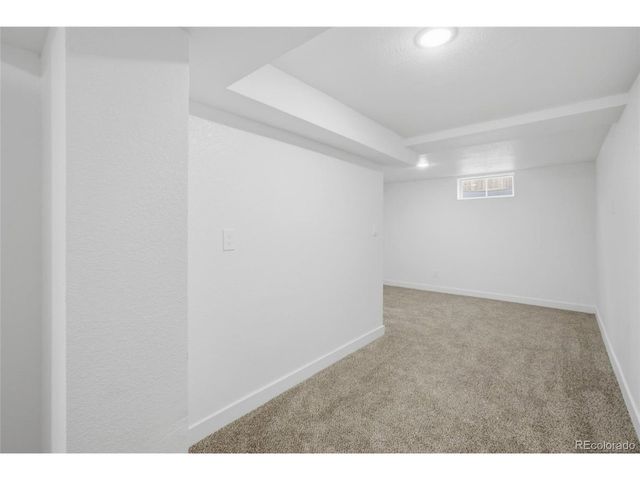 1175 Rosemary St, Denver, CO 80220