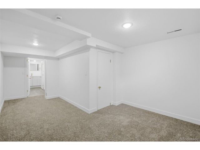 1175 Rosemary St, Denver, CO 80220