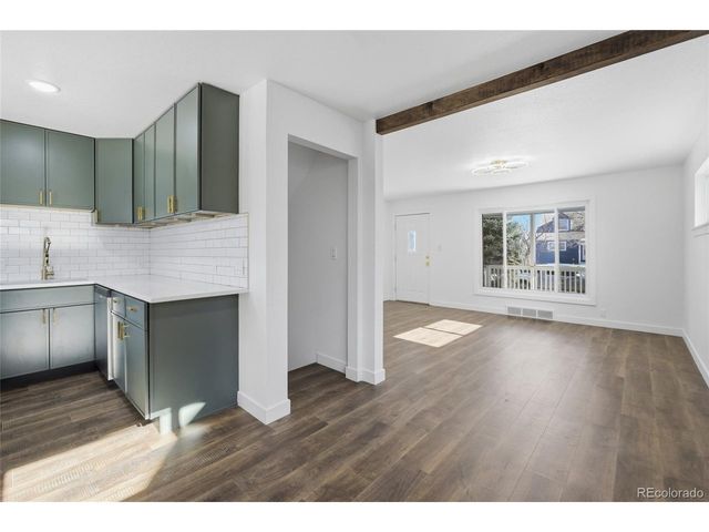 1175 Rosemary St, Denver, CO 80220