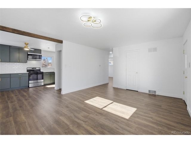 1175 Rosemary St, Denver, CO 80220