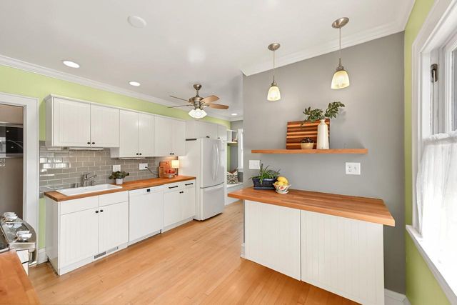 4300 N Woodburn STREET, Shorewood, WI 53211