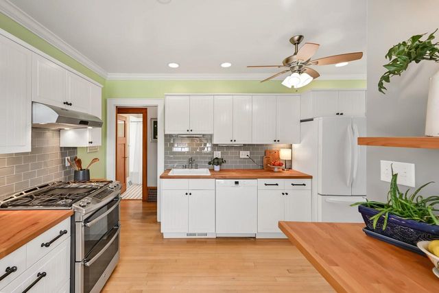 4300 N Woodburn STREET, Shorewood, WI 53211