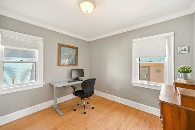 4300 N Woodburn STREET, Shorewood, WI 53211