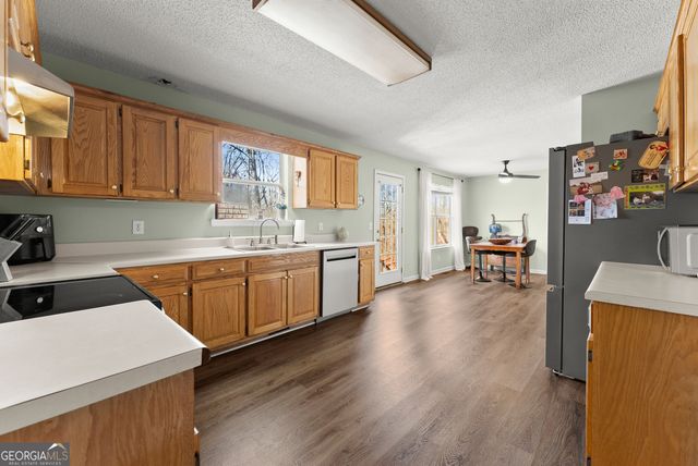 154 Stacey Drive, Cleveland, GA 30528