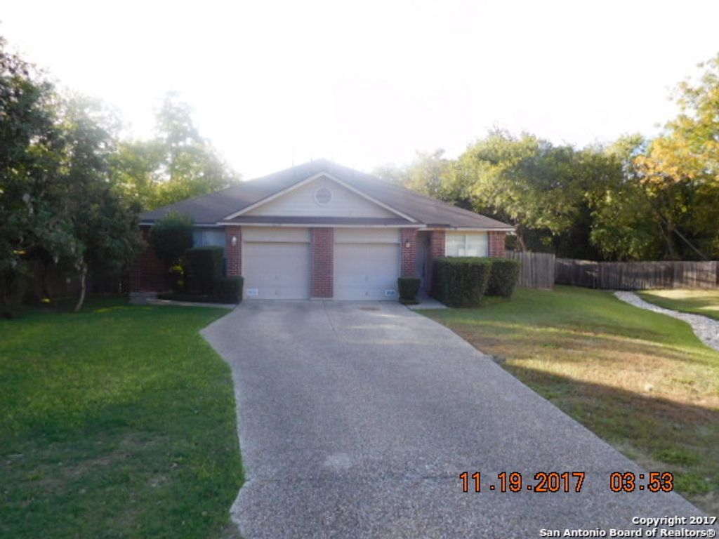 7243 Snowden Crst RIGHT, San Antonio, TX 78240