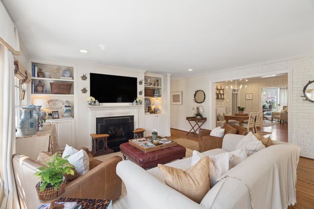 115 Alton Rd, Nashville, TN 37205