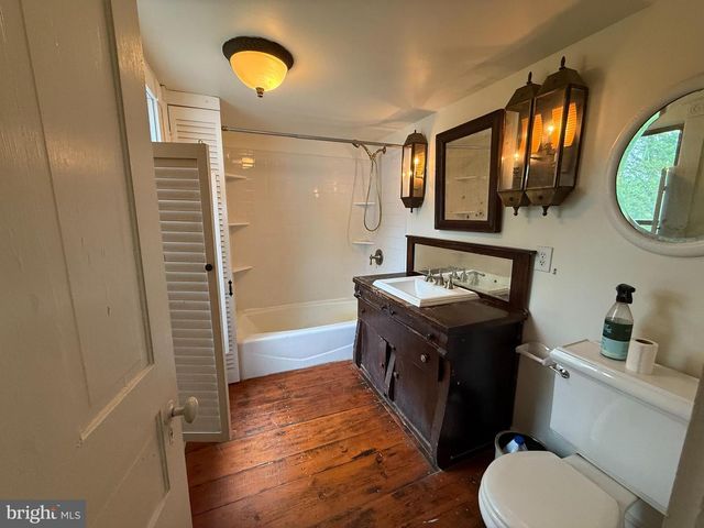313 S NEW YORK, Galloway, NJ 08205