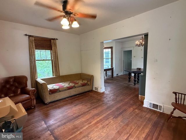 313 S NEW YORK, Galloway, NJ 08205
