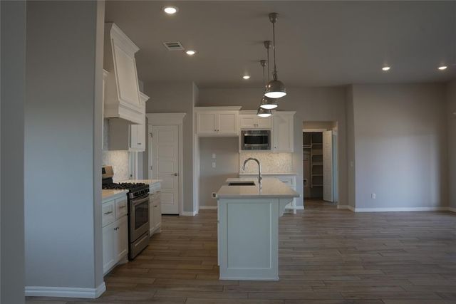 5216 Bing Circle, Edmond, OK 73034