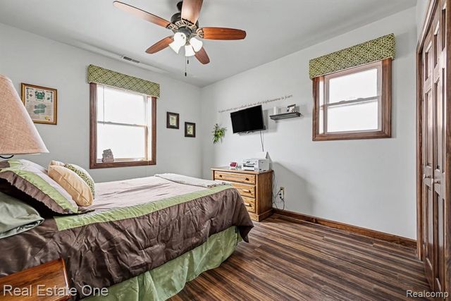 2061 Rosedale Drive, West Bloomfield, MI 48324