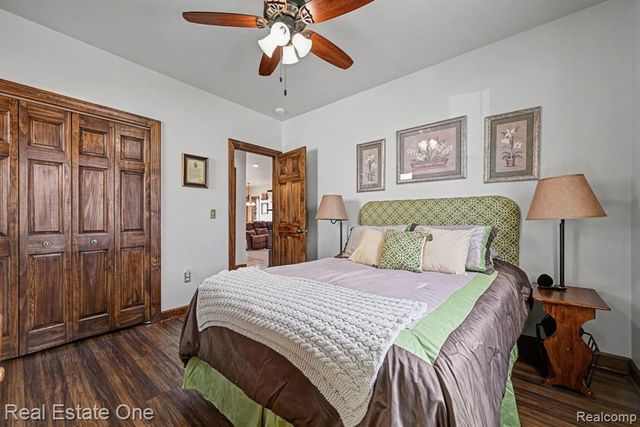 2061 Rosedale Drive, West Bloomfield, MI 48324