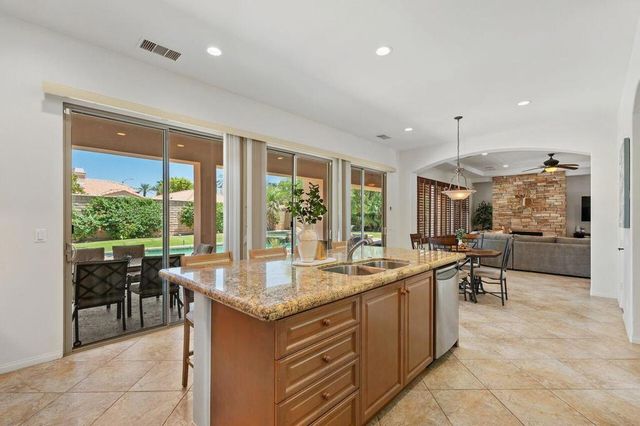48476 Big Horn Drive, La Quinta, CA 92253