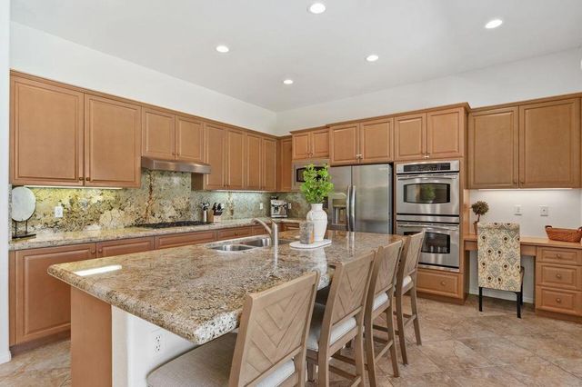 48476 Big Horn Drive, La Quinta, CA 92253