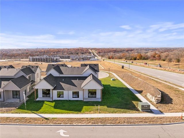 9537 Jupiter Street, Lenexa, KS 66219