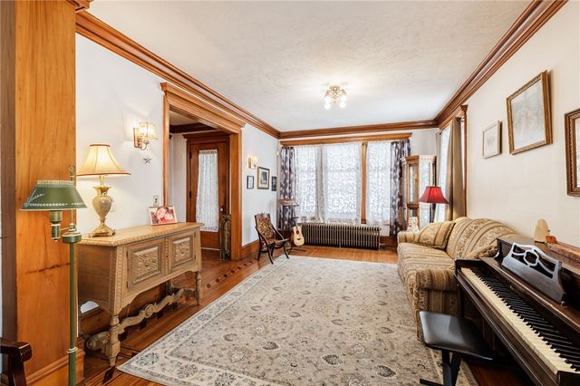 256 Seneca Parkway, Rochester, NY 14613