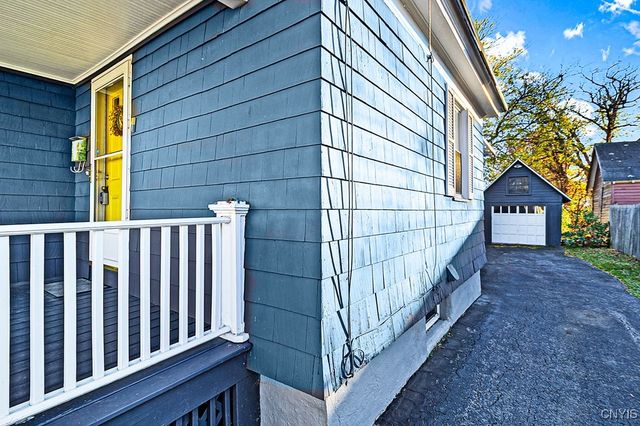 1325 Ash St, Utica, NY 13502