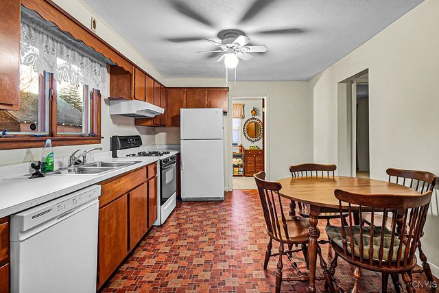 1325 Ash St, Utica, NY 13502