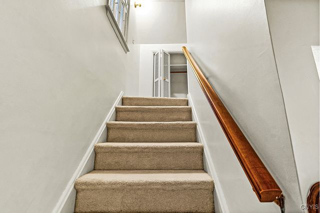 1325 Ash St, Utica, NY 13502