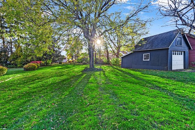 1325 Ash St, Utica, NY 13502