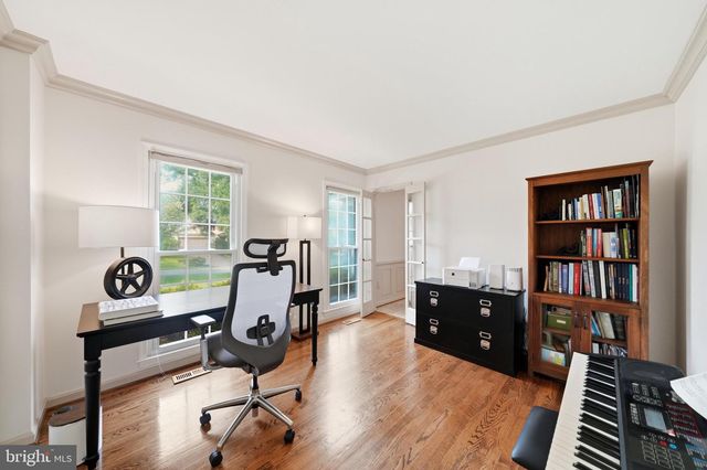 10313 CROWN POINT CT, Potomac, MD 20854
