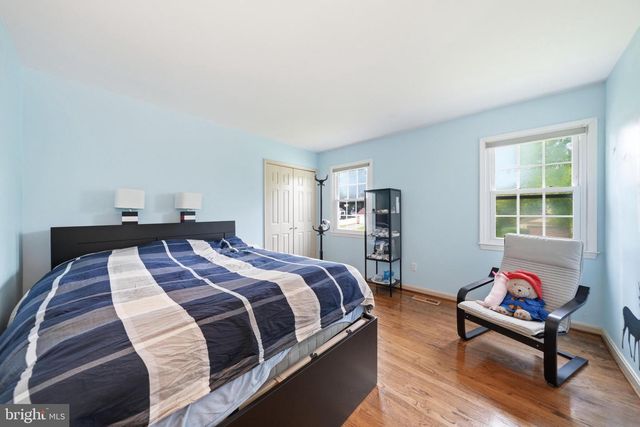 10313 CROWN POINT CT, Potomac, MD 20854