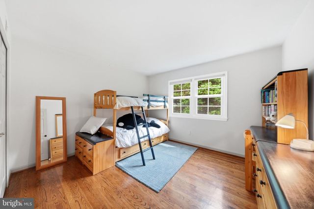 10313 CROWN POINT CT, Potomac, MD 20854