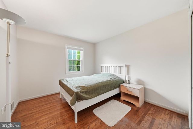 10313 CROWN POINT CT, Potomac, MD 20854