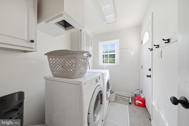10313 CROWN POINT CT, Potomac, MD 20854