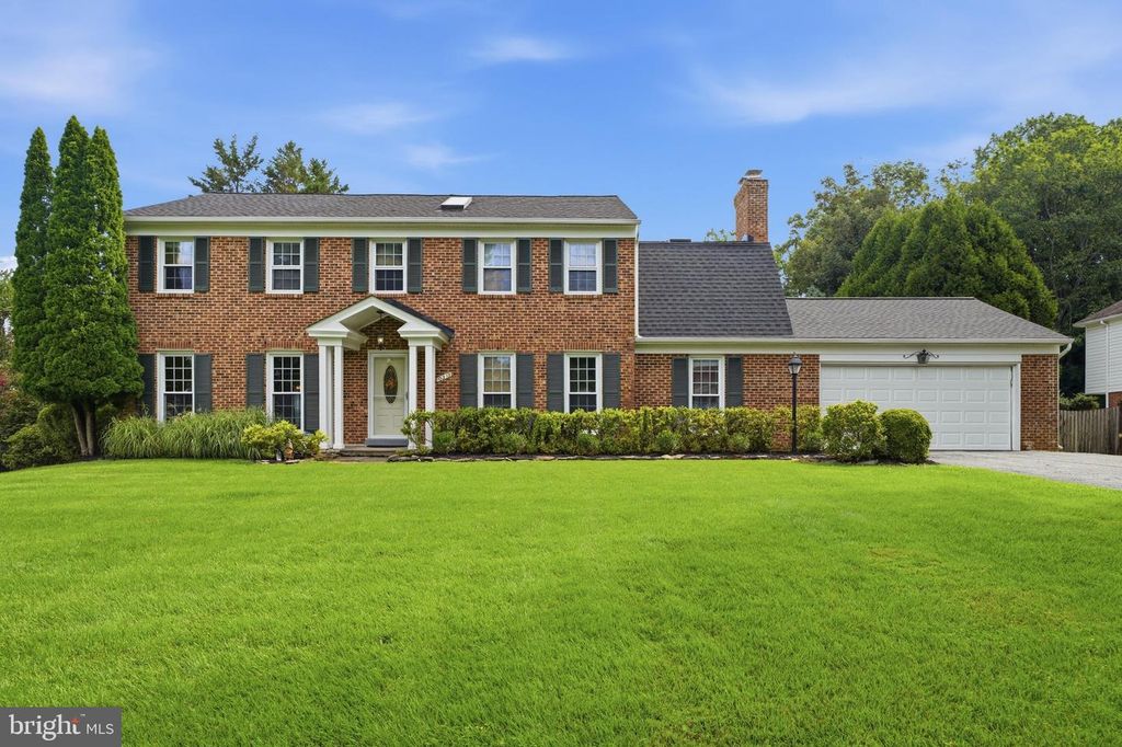 10313 CROWN POINT CT, Potomac, MD 20854