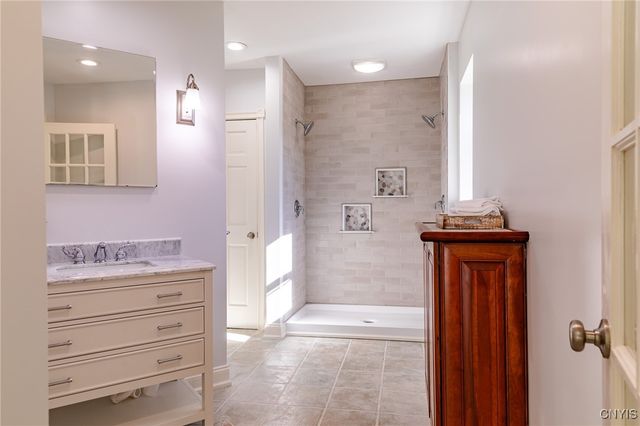 5857 East Lake Road, Cazenovia, NY 13035