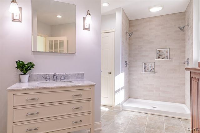 5857 East Lake Road, Cazenovia, NY 13035