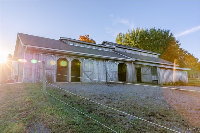 5857 East Lake Road, Cazenovia, NY 13035