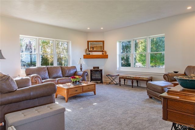 5857 East Lake Road, Cazenovia, NY 13035