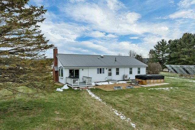 5 Greenwood Drive, Northfield, NH 03276