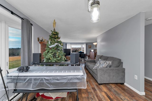 5 Greenwood Drive, Northfield, NH 03276