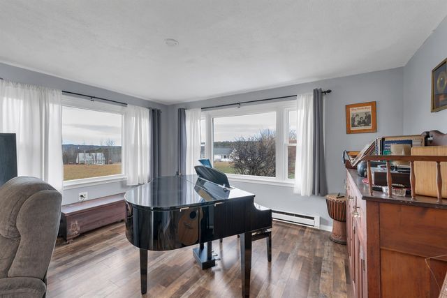 5 Greenwood Drive, Northfield, NH 03276