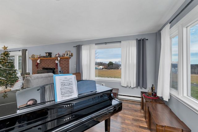 5 Greenwood Drive, Northfield, NH 03276