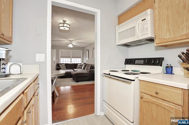 120 Willard Street 16, Pompton Lakes, NJ 07442