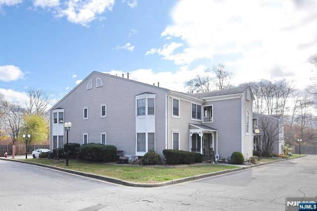 120 Willard Street 16, Pompton Lakes, NJ 07442