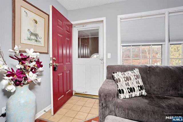 120 Willard Street 16, Pompton Lakes, NJ 07442