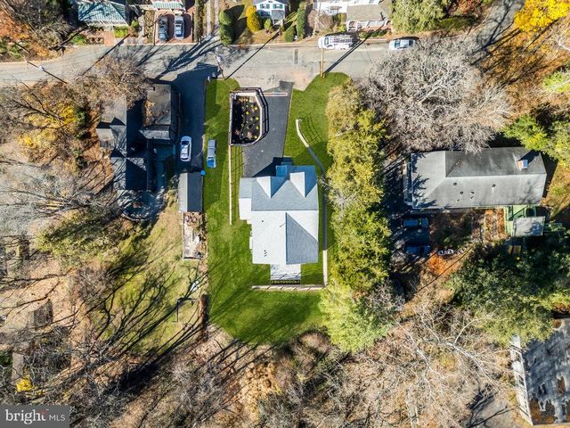 8 CHURCH ST, Stockton, NJ 08559