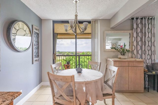 5279 S FOUNTAINS Drive S 703, Lake Worth, FL 33467