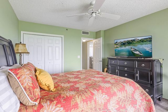 5279 S FOUNTAINS Drive S 703, Lake Worth, FL 33467